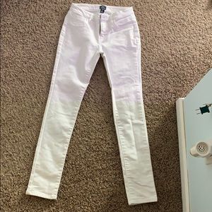 White skinny jeans